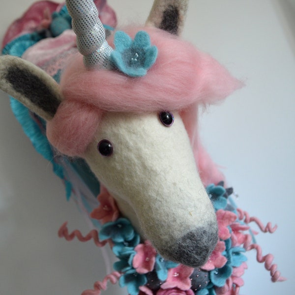 Schultüte gefilztes Einhorn mit Blau-rosa-grau Blümchen * später abnehmbar* Zuckertüte