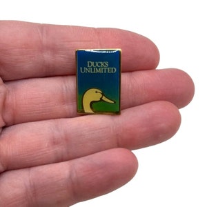 Ducks Unlimited 100 Acre Club Enamel Lapel Pin DU