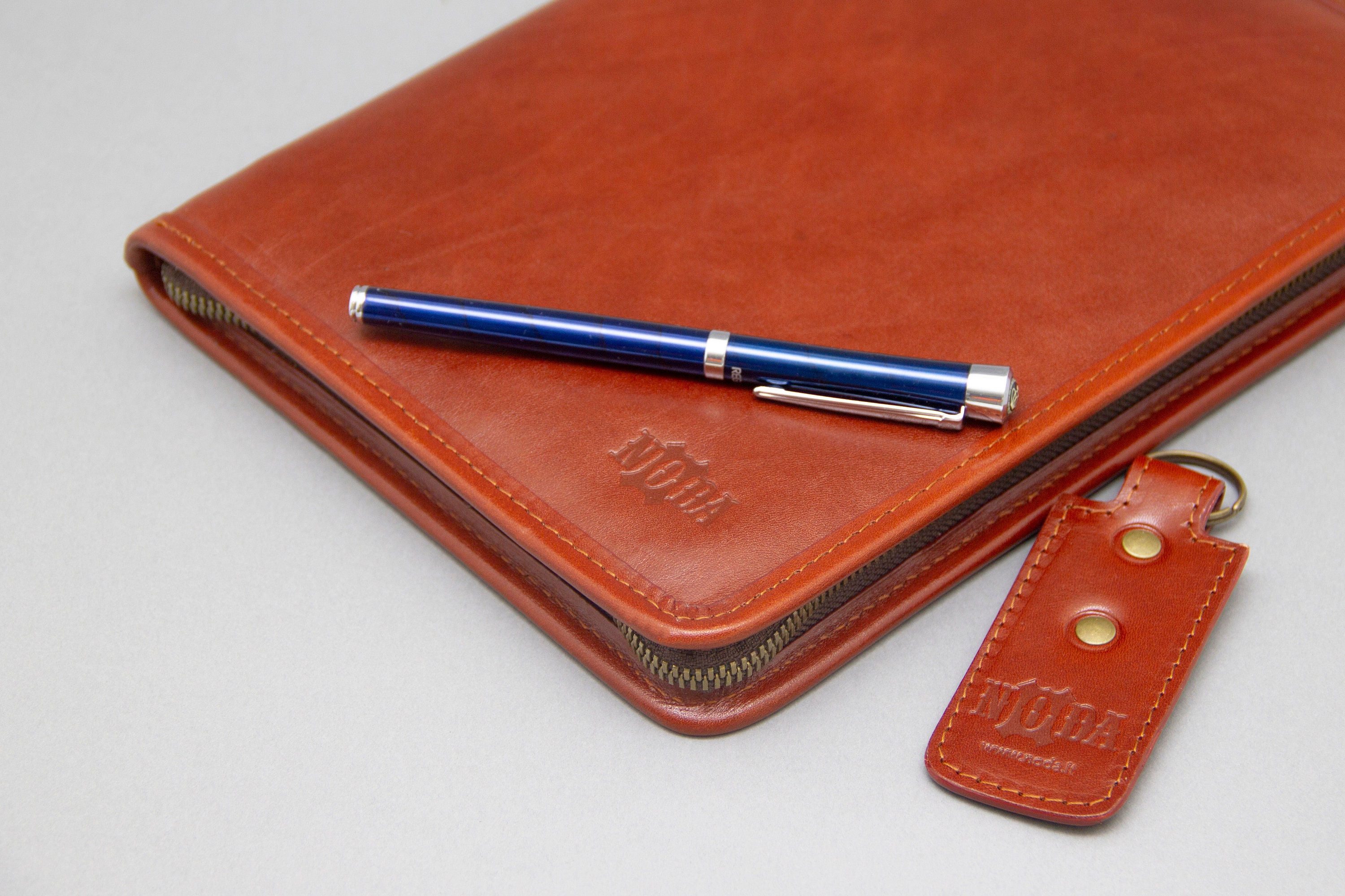 Leather Portfolio With Zipper, Personalized Padfolio, Contractor Gifts, Office Accessories, CEO