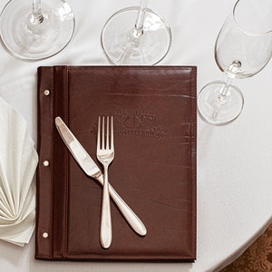 Carpeta de menú de restaurante personalizada de cuero genuino Noda - Funda de menú de marca - Portamenús de cuero - Menú grabado - Portamenús de cuero