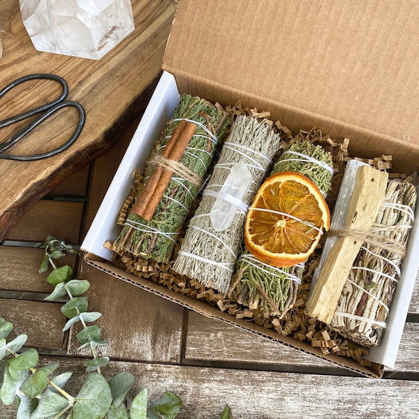 White Sage Alternative Gift Set, Smudge Sticks, Smudge Kit: Jeneverbes, Blauwe Salie, Yerba Santa, Ceder, Seleniet en Palo Santo