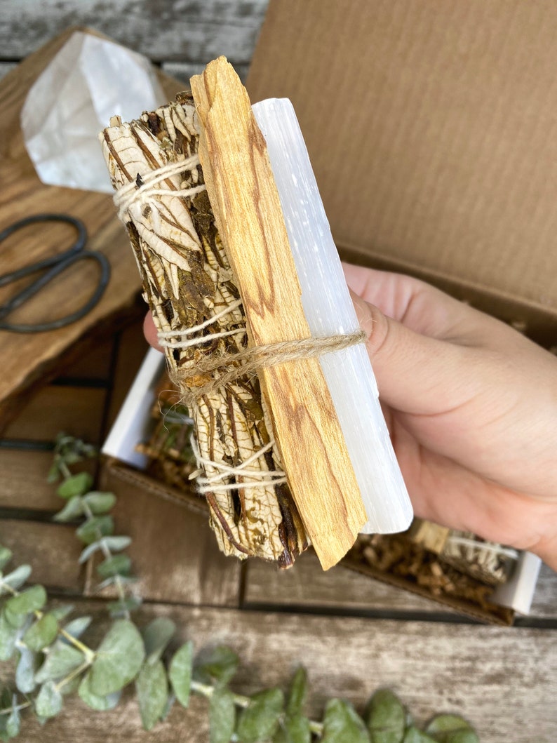 White Sage Alternative Gift Set, Smudge Sticks, Smudge Kit: Juniper, Blue Sage, Yerba Santa, Cedar, Selenite, and Palo Santo Yerba Santa/Palo