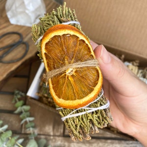 White Sage Alternative Gift Set, Smudge Sticks, Smudge Kit: Juniper, Blue Sage, Yerba Santa, Cedar, Selenite, and Palo Santo Juniper with Orange