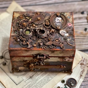 Scatola steampunk personalizzata, regalo con tecnica mista, scatola di legno personalizzabile, arredamento steampunk, regalo per lei, regalo steampunk, portagioie per lui