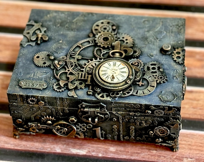 Personalized  Steampunk Box, Customizable Watch wooden Box,  handmade Keepsake Box, steampunk decor, steampunk gift, jewelry mechanical box