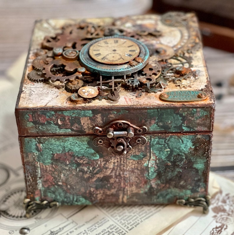 Caja steampunk personalizada, caja de madera personalizable con técnica mixta, decoración steampunk, ideas de regalo para hombres, regalo steampunk, joyero para él imagen 6