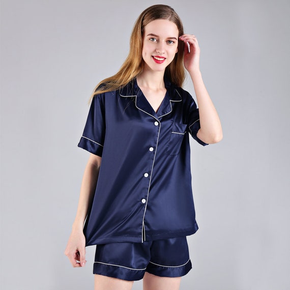 Silk Satin Pajamas Women, Silk Pjs for Women Set, Two-piece Button-down  Sleepwear Short Sleeves With Shorts -  Canada