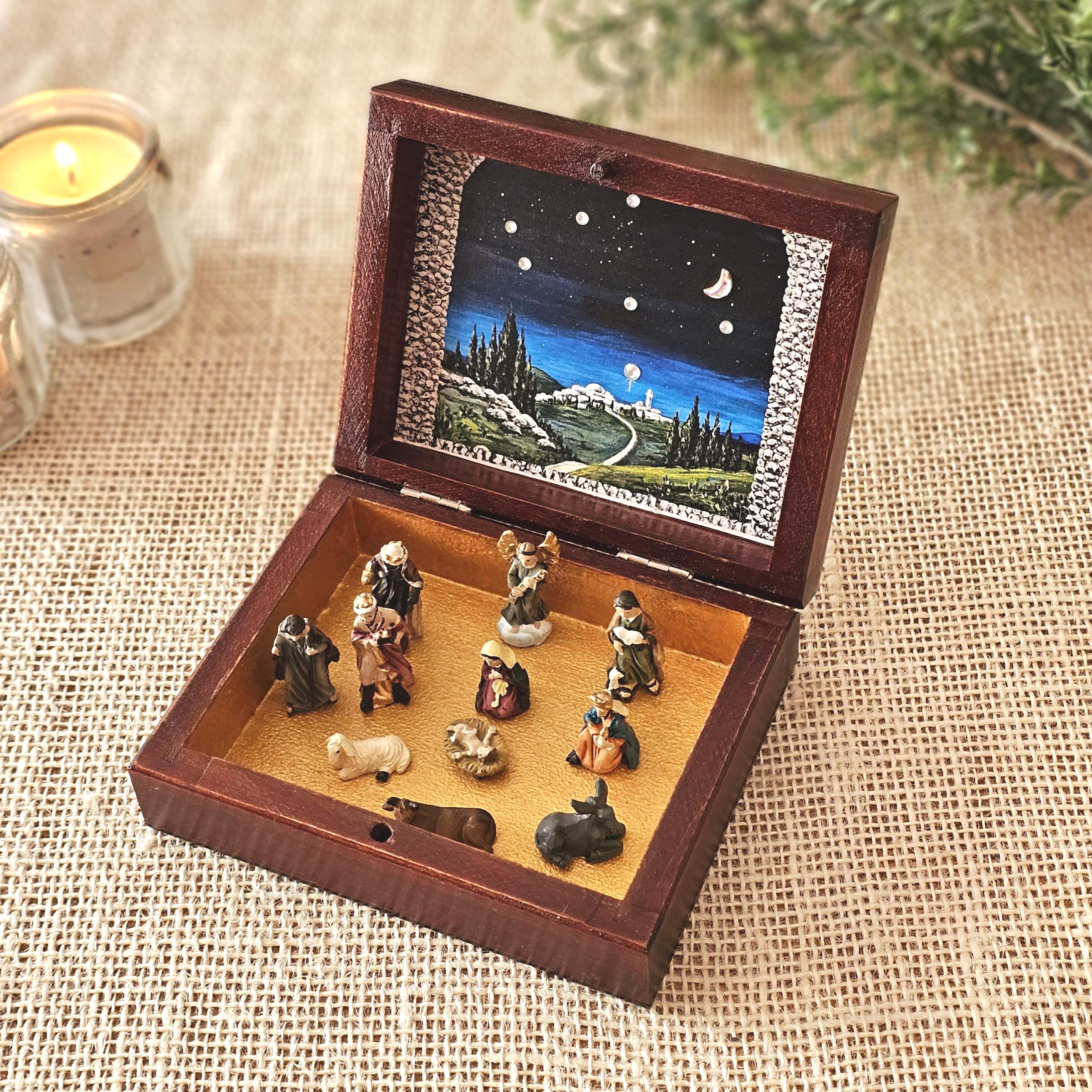 Mini Crèche De Noël Dans Une Boîte En étain - Crèche De Noël 3D En