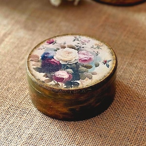 Shabby chic jewelry box handmade, Vintage style wooden treasure case, decorated with Victorian roses