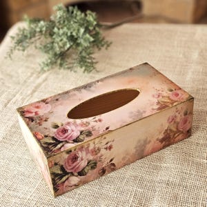 Couvercle de boîte à mouchoirs rectangulaire : bois naturel, décor floral antique