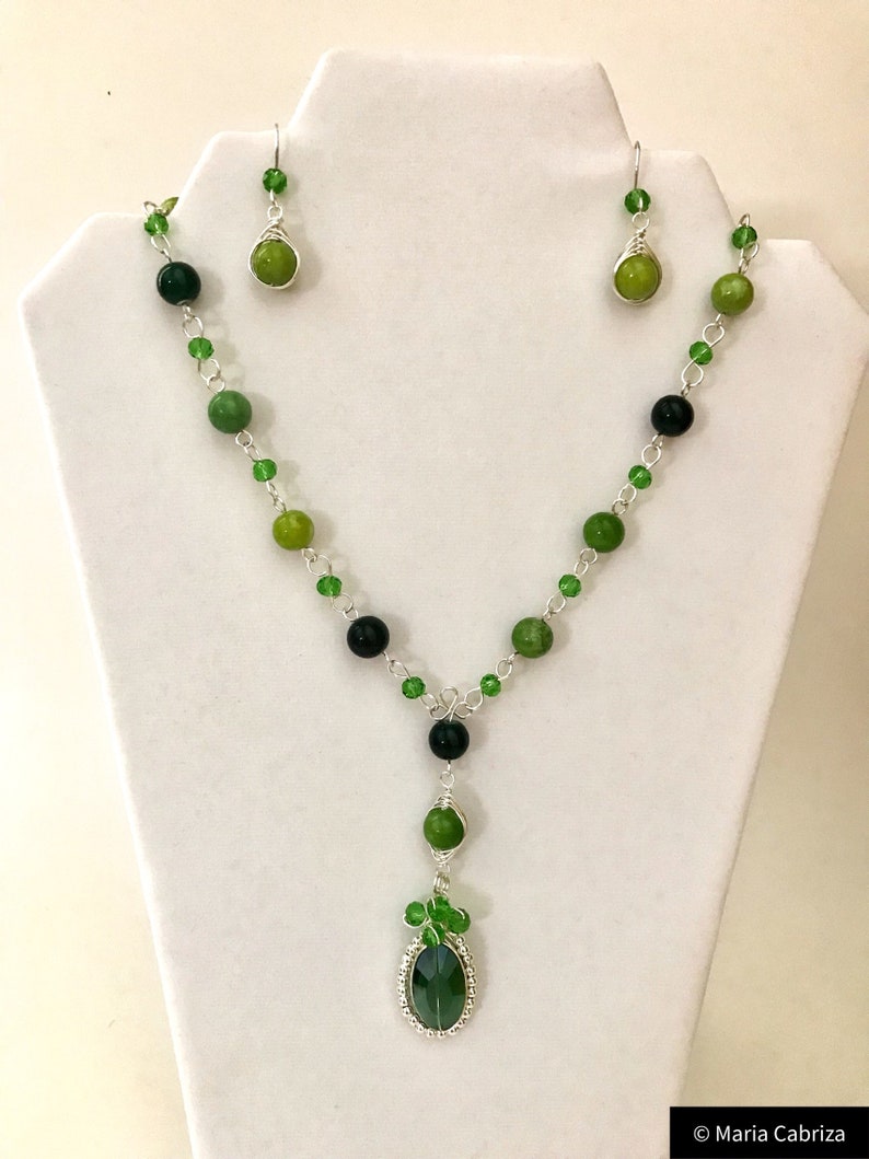 Quartzite beads-Necklace and earring set. Handmade Jewelry Wire wrapped Jewelry Silver and Green Jewelry Set Jewelry