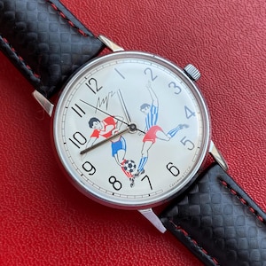 Vintage Luch voetbal, ultradun horloge, vintage verzamelobject jaren 70, herenhorloge, cadeau voor vriend