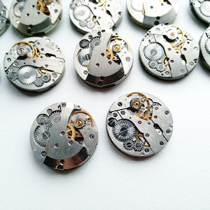Watch Parts , Gear Vintage Mechanisms 16 pc. , Steampunk Art Movements 20mm