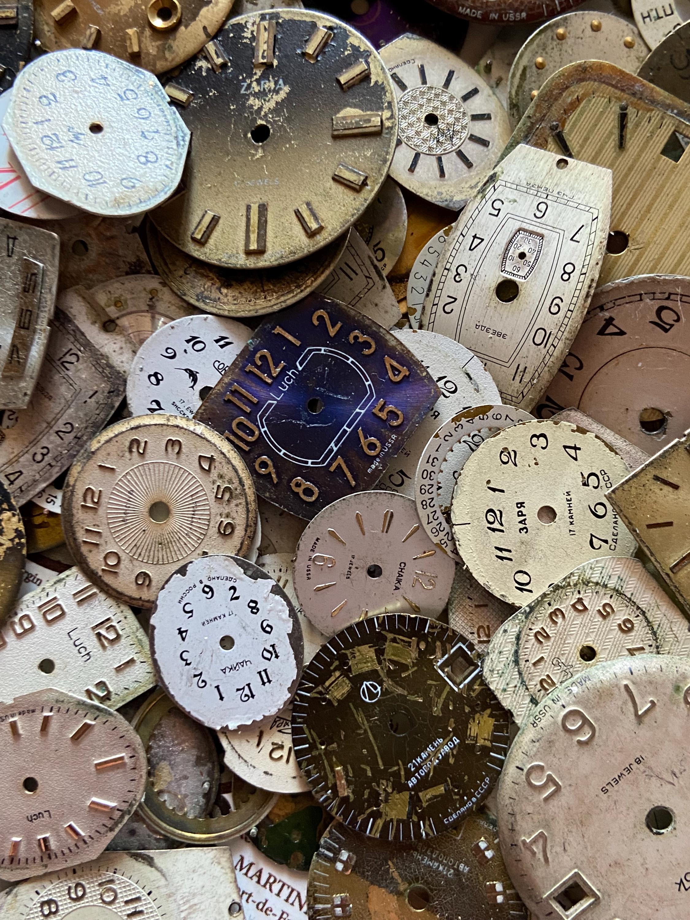 Vintage Watch Faces Dials 70 pc Steampunk Art Parts (16-30mm)