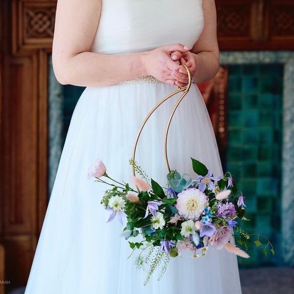 Bridal Crescent moon Bouquet. Alternative Bride bouquet or Bridesmaid Bouquet  for DIY use. Hoop wreath 6mm. Not powder coated.