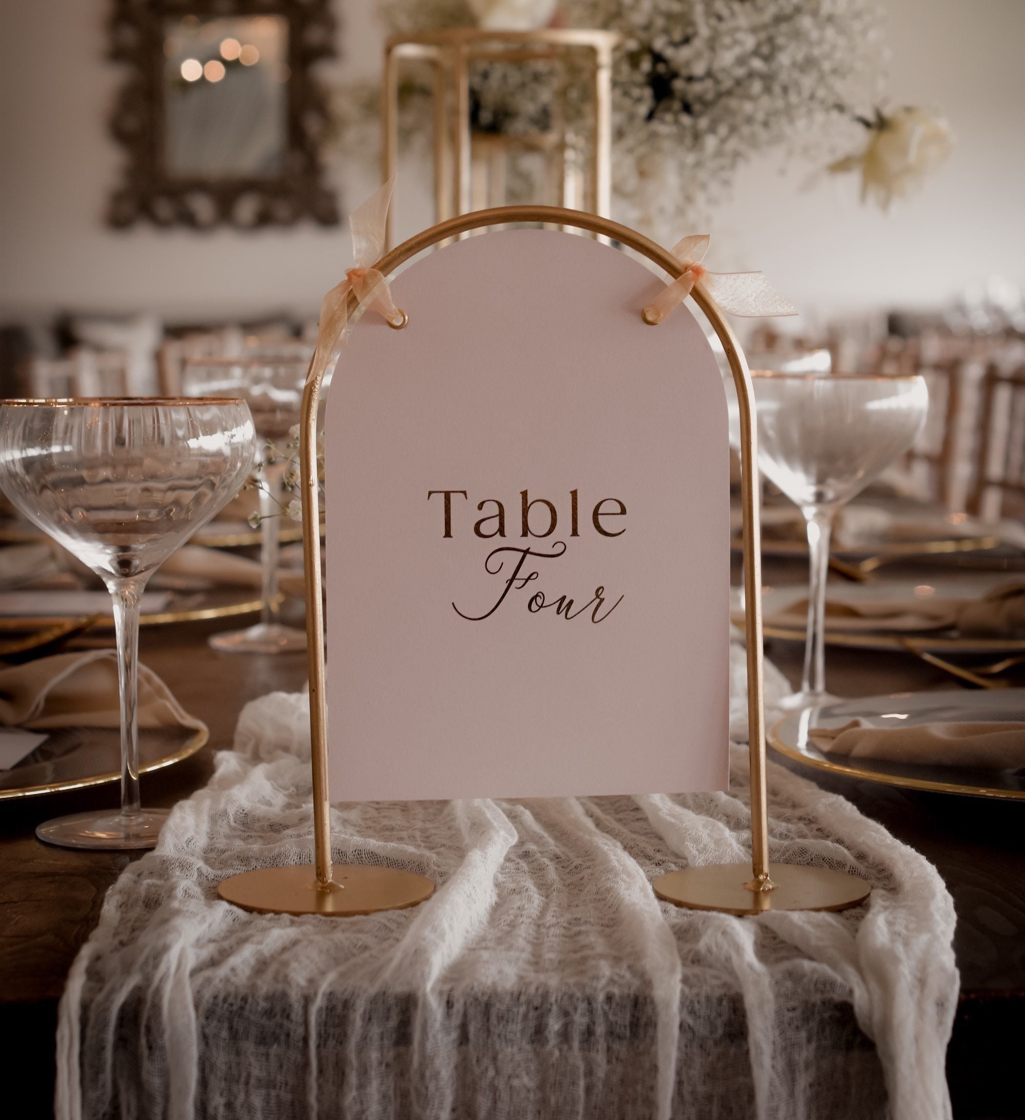 Arch Shaped Table Sign Stand in Full Metal. 
