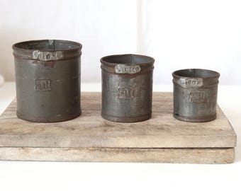 Vintage Measuring Cup Set 3 Small Measuring Cups with Markings Country Kitchen Decor Farmhouse Kitchen helper Cooking equipment