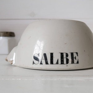 Antieke porseleinen kom, witte apothekerspot, zalfkom, mengkom, zalfpot, rustieke landhuisdecoratie, witte vijzel