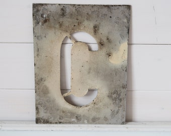 Aluminum vintage stencil - Rectangular painting stencil - Large template for marking - 9,1" - Letter "C"