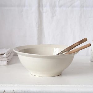 Tigela de cerâmica antiga, tigela de mistura de fazenda branca, utensílios de mesa de casa de campo branca, decoração de cozinha de fazenda, saladeira, tigela de massa