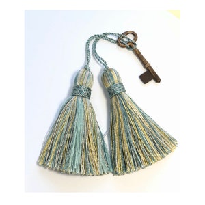 Pair of Key Tassels in Aqua and Gold Colors - Petite