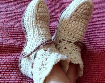 Crochet wool slippers Women Serbian Zlatibor wool socks Christmas gift Croshet gift Knitted wool socks Balkan crochet Yugoslavian