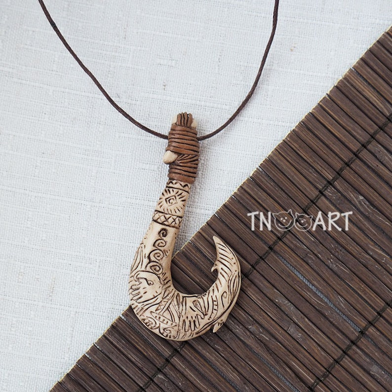 Maui Necklace / Maui fish hook Pendant Moana Disney / Etsy