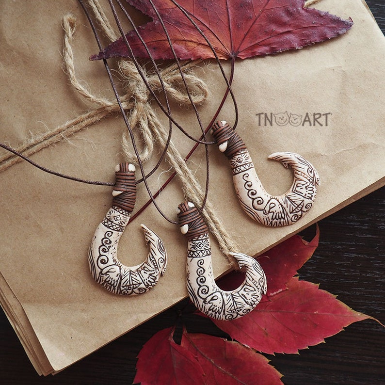 Maui Necklace / Maui fish hook Pendant Moana Disney / Etsy