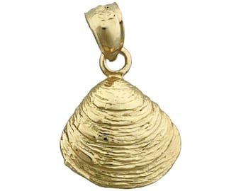 14K Gold Clam Shell Marine Mollusc Charm