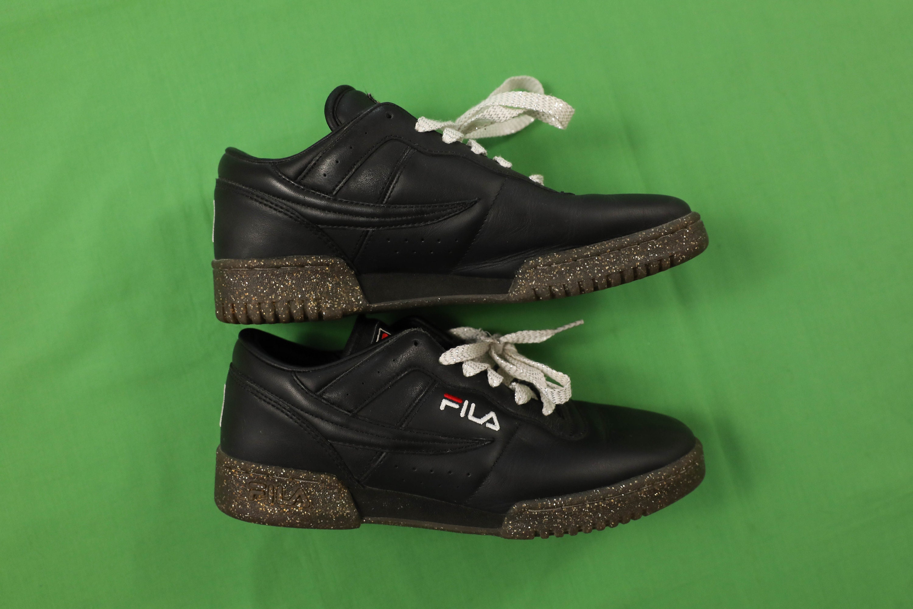 Fila Mens Renno 90S Black Shoes (NWT)  Mens black leather, Black shoes,  Slippers shop