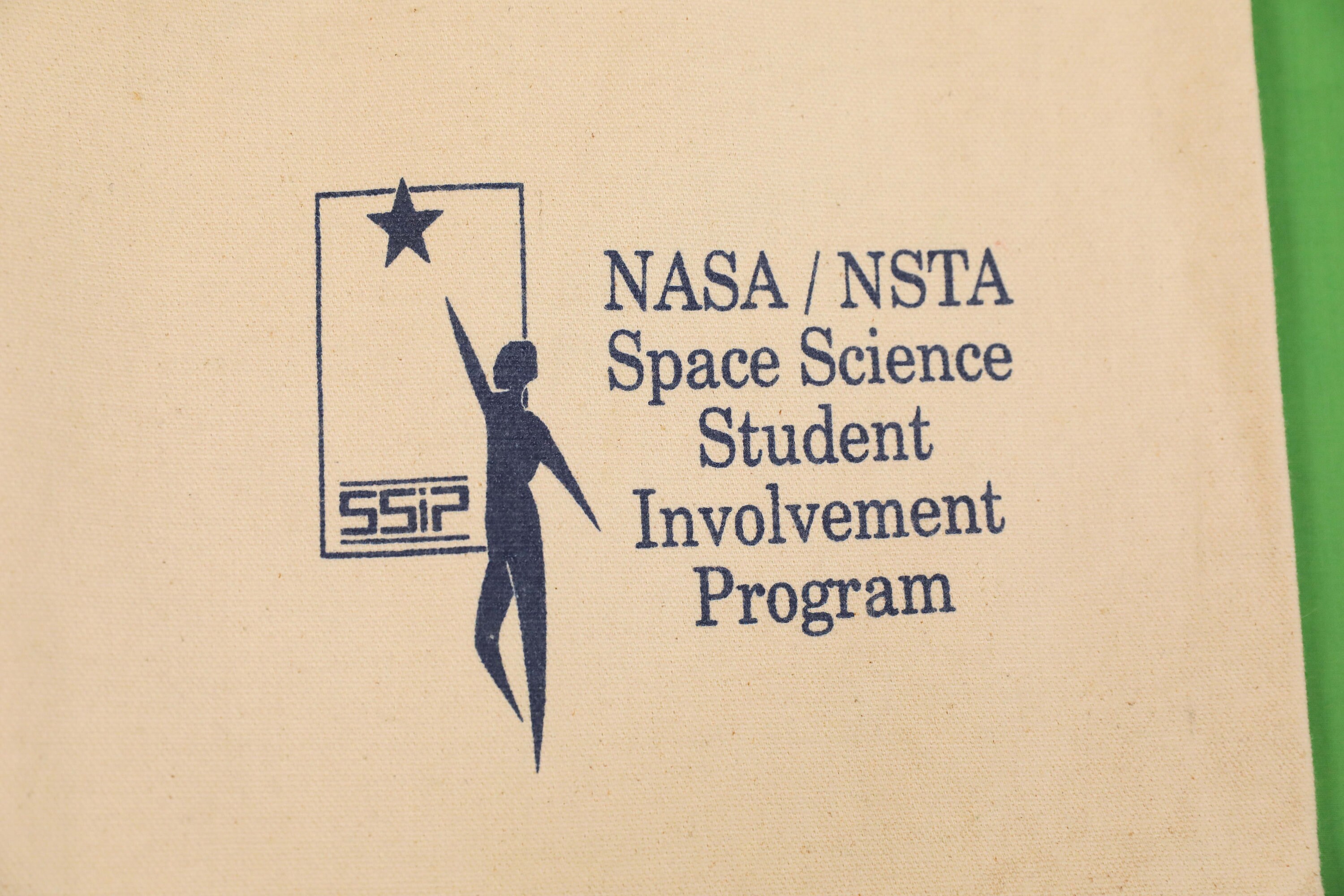 Vintage 90s NASA Tote Bag NTSA Space Sciencestudent Involvement Program ...