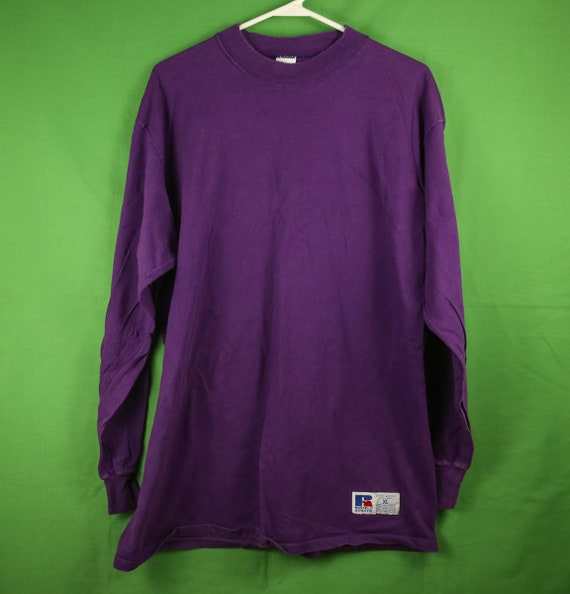 purple athletic shirt