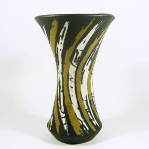 Gorka Livia, Gedrehte Schwarze Retro Vase mit Streifen 22 cm, 1950&#39;S ART POTTERY ! (G172)