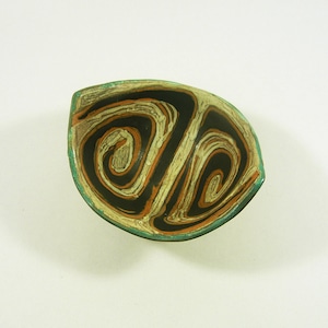 Gorka Livia, Schwarze Retro Schale mit gedrehten Motiv 5.2", 1950er JAHRE ART POTTERY ! (G324)