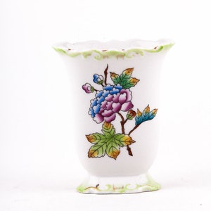 Herend Queen Victoria Vase And Ashtray, HANDPAINTED PORCELAIN ! (P016)