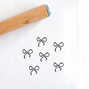 Mini strikstempel, coquette esthetische strikken kleine rubberen stempel, Bujo dagboekstempel, kalender plannerstempel, kousvuller geschenken, microstempels