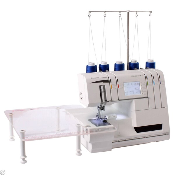 Husqvarna Viking Huskylock S25, a 5,4,3,2 thread Overlocker-Refurbish
