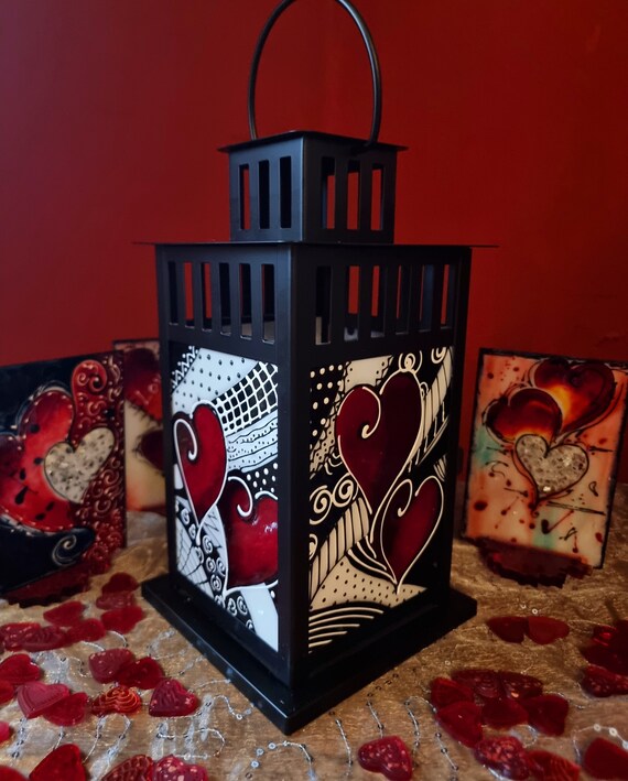 Valentine's Day gift lantern with heart. Valentine's Day gift for the girlfriend, wife or special someone. Lantern for couples in love