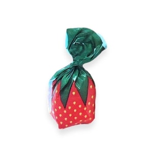 Aardbei snoep pin | voedselspelden | snoeppinnen | Jaren 80 speld | Nostalgie uit de jaren 90 | Vintage uit de jaren 90 | Mode uit de jaren 90 | Vintage kleding
