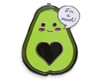 Kawaii Food Punny Avocado Je suis une mush Enamel Pin | épingles alimentaires | épingles à pain grillé à l’avocat | épingles amusantes