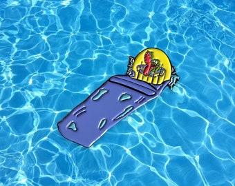 Crocodile Water Slide Émail Pin | Épingles en émail de jouet | épingles d’été | Toboggan aquatique | nostalgie