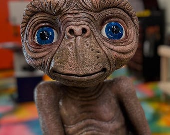 E.T. et neca フィギュア ライフサイズ 等身大 - メルカリ