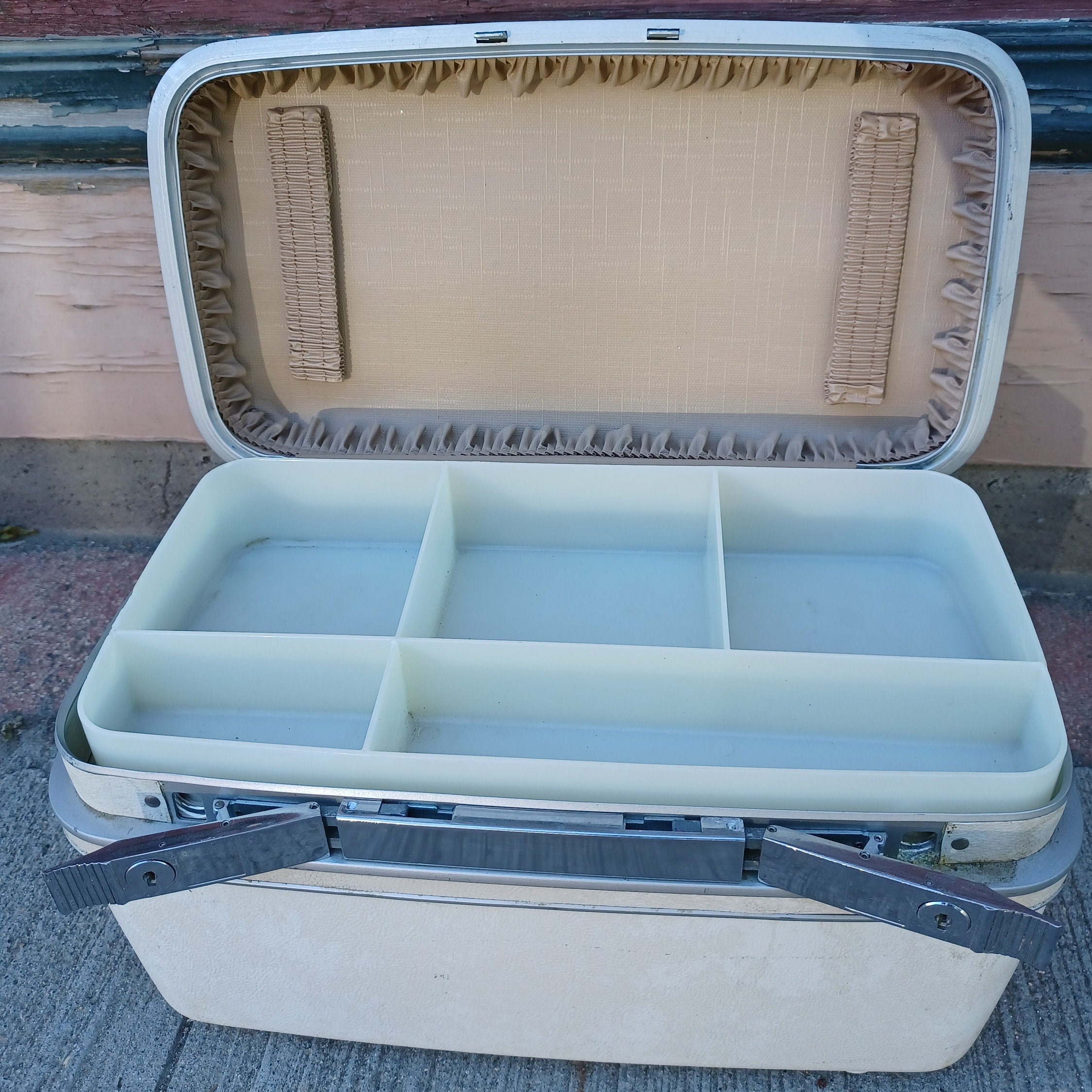Vintage TRAIN CASE Luggage Hard Molded Plastic With KEY or Etsy