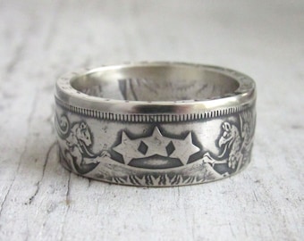 Anello con moneta d'argento Lettonia, 1929-1932 Lettonia 5 Anello con moneta Lati (90% argento), Latvijas Republica, Lettonia, Anelli d'argento