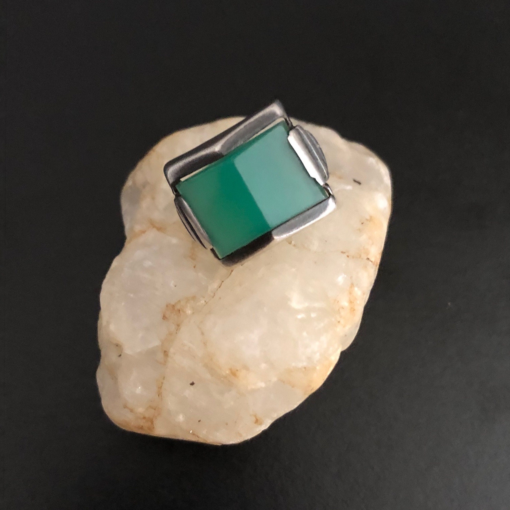 Bague Art Déco Ancienne En Argent Sterling Avec Chrysoprase Et Marcassite - Taille 55 - Pierre Verte Naturelle