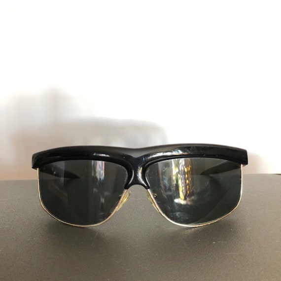 Vintage Courrèges Space Age Black Sunglasses Mode… - image 1