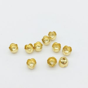 10 x Tiny 18K Gold Bell Flower Bead Caps, Small Gold Plated Flower Beads (0492)
