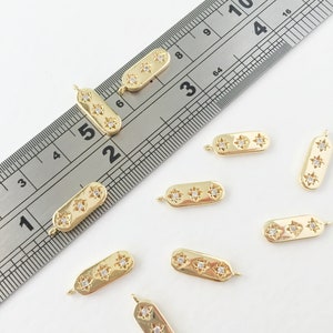 1 x 18K Gold Plated Over Brass Star Pendants Cubic Zirconia Star Charms 18K Gold Plated Elongated Oval Brass Star Pendants (0121)