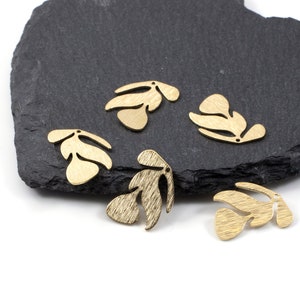 8 x Textured Brass Leaf Pendants, Raw Brass Leaf Charms, Earrings Findings, Jewelry Supply (C0046)