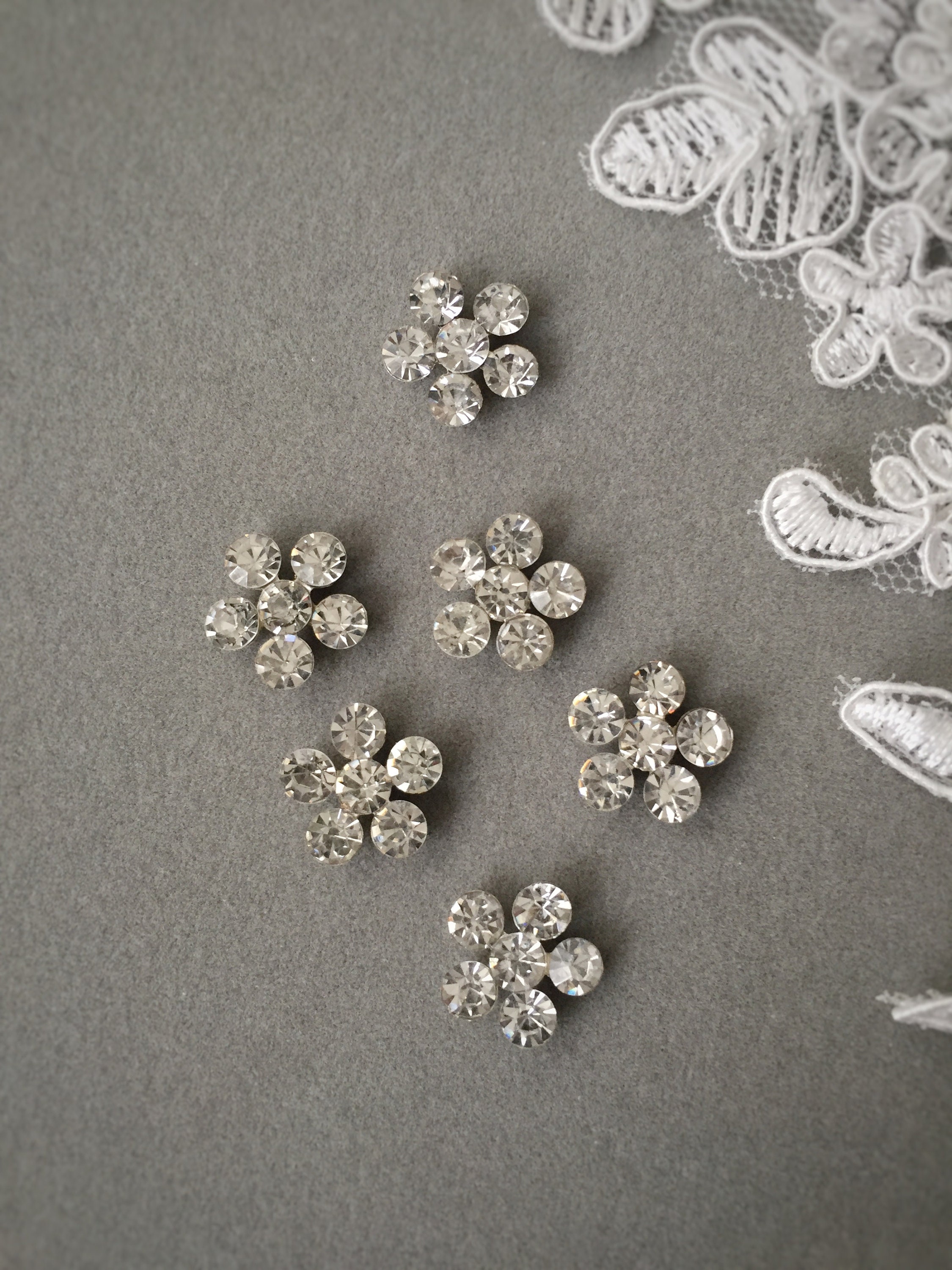 X Diamante Flower Cabochons Rhinestone Flower Embellishment